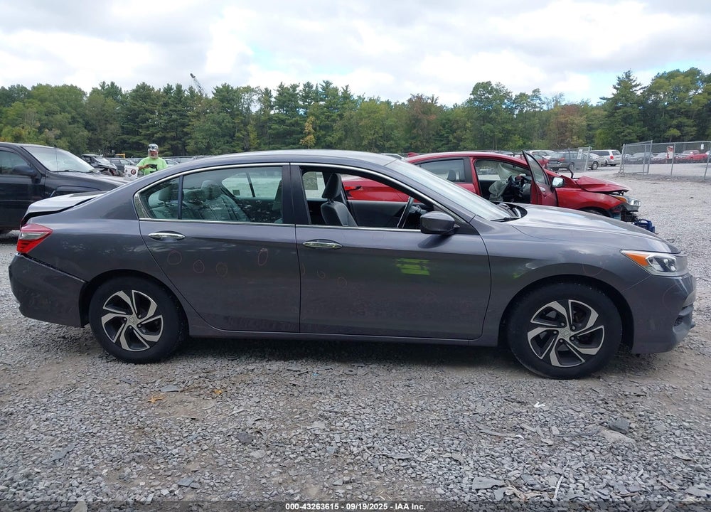 2016 HONDA ACCORD VIN: 1HGCR2F32GA064319