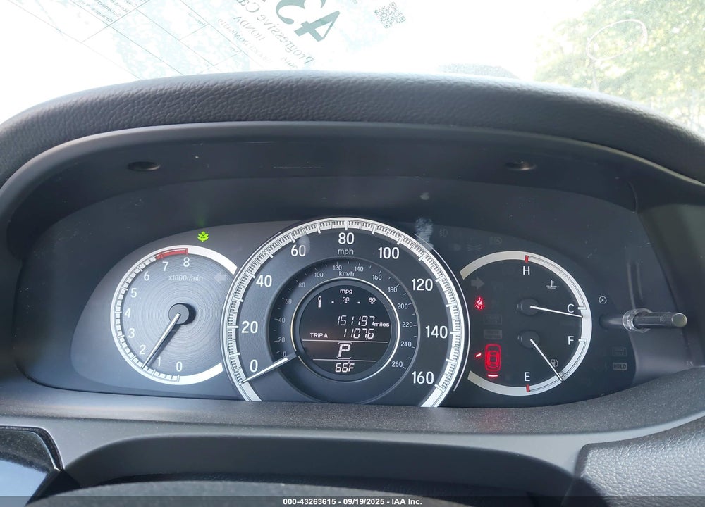 2016 HONDA ACCORD VIN: 1HGCR2F32GA064319
