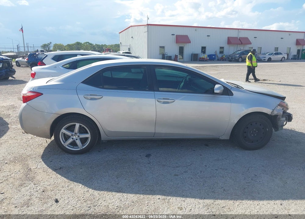 2017 TOYOTA COROLLA LE VIN: 5YFBURHE5HP657198