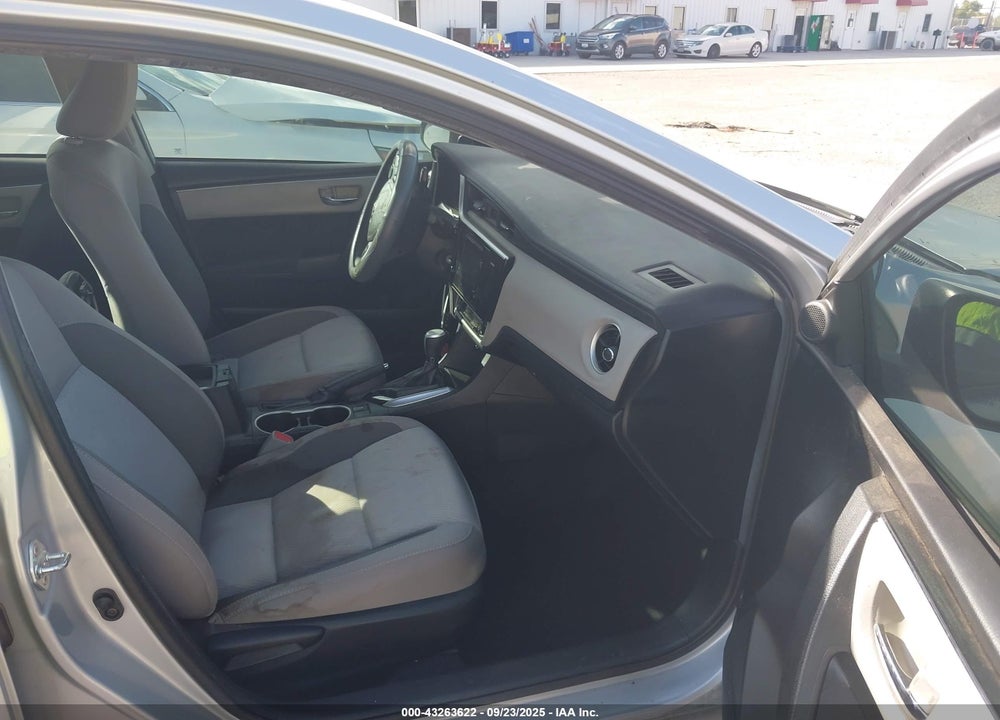 2017 TOYOTA COROLLA LE VIN: 5YFBURHE5HP657198