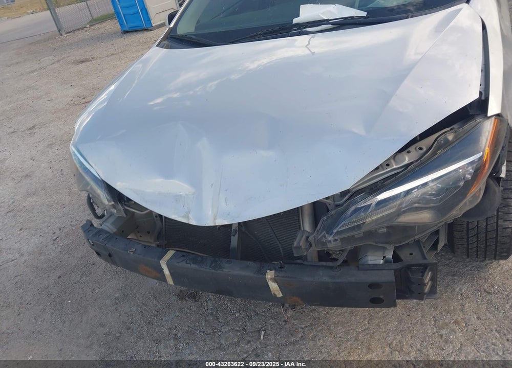 2017 TOYOTA COROLLA LE VIN: 5YFBURHE5HP657198