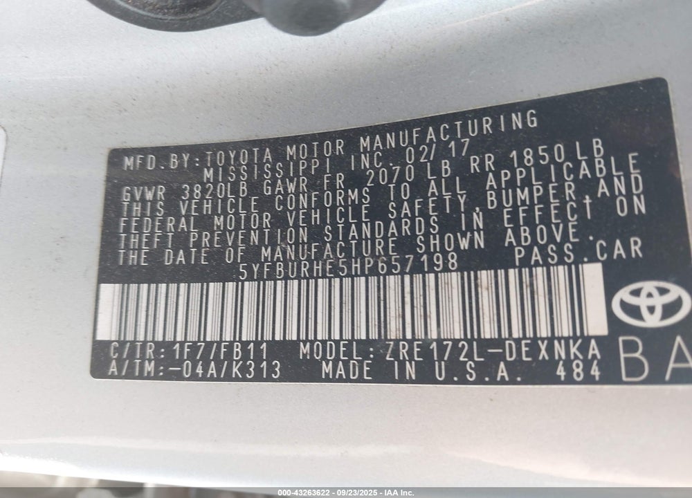 2017 TOYOTA COROLLA LE VIN: 5YFBURHE5HP657198