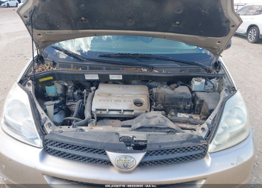 2005 TOYOTA SIENNA XLE VIN: 5TDZA22C95S308098