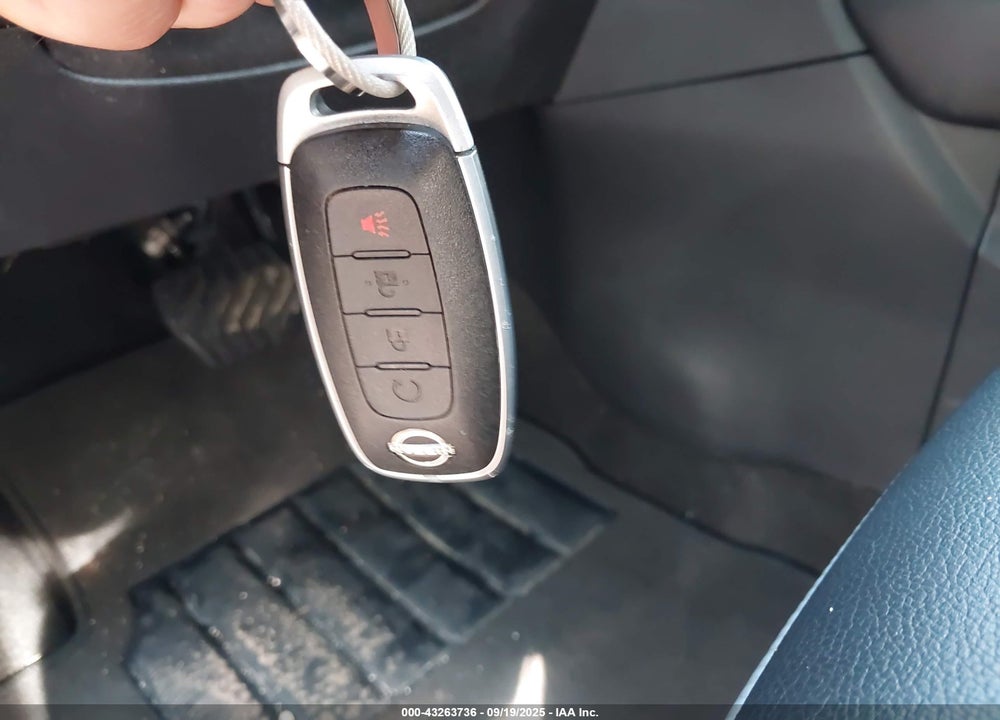 2023 NISSAN KICKS VIN: 3N1CP5DV2PL575163