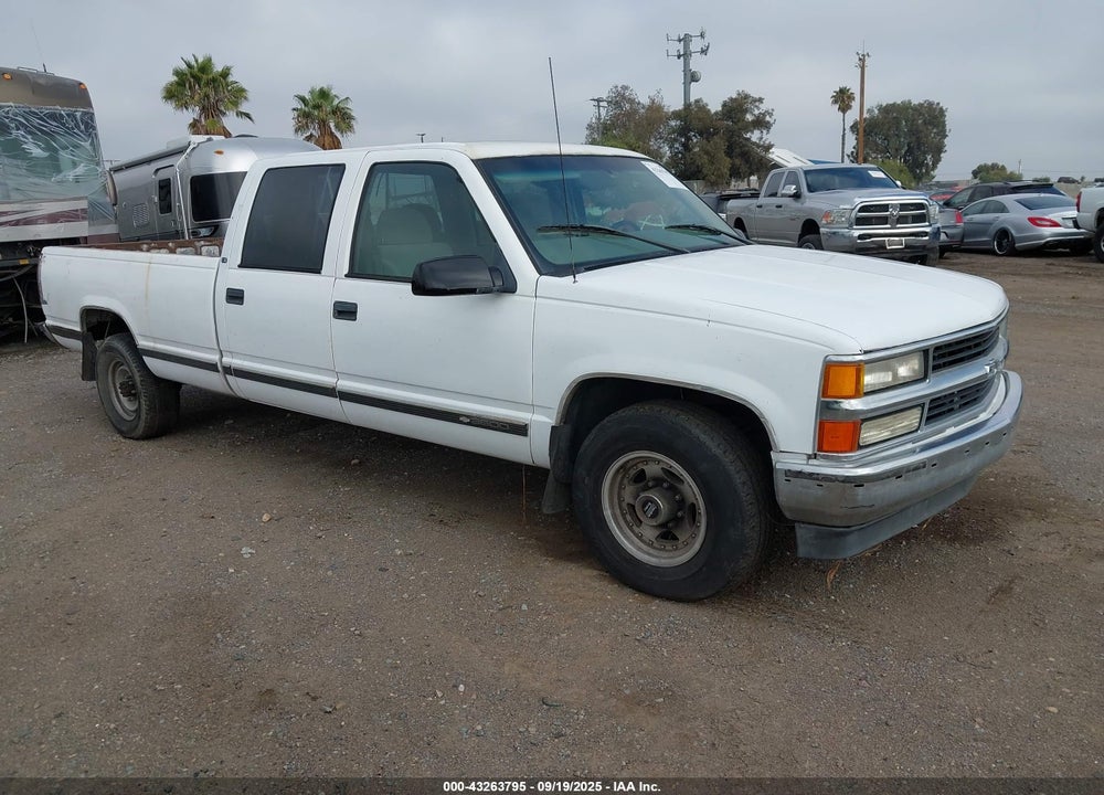 2000 CHEVROLET C3500 VIN: 1GCGC33J1YF419074