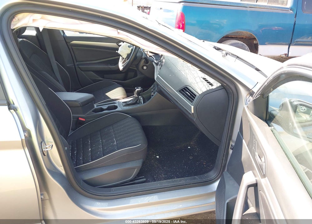 2023 VOLKSWAGEN JETTA 1.5T SPORT VIN: 3VWBM7BU3PM028353