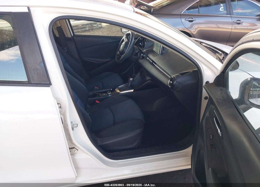 2016 SCION IA VIN: 3MYDLBZV7GY134900