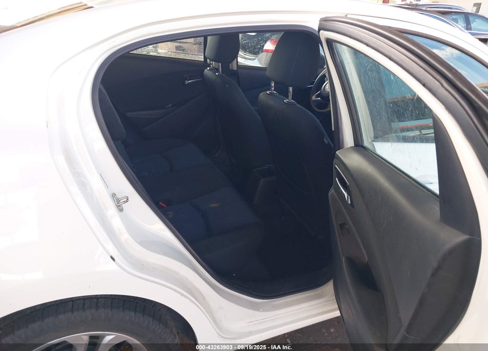 2016 SCION IA VIN: 3MYDLBZV7GY134900