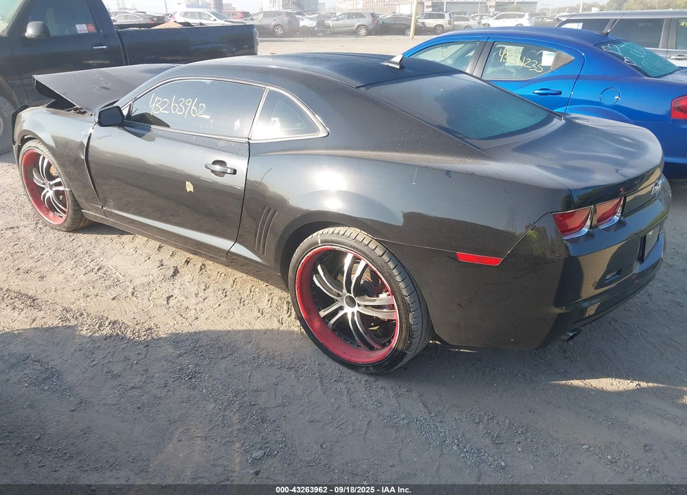 2011 CHEVROLET CAMARO VIN: 2G1FB1ED1B9157026