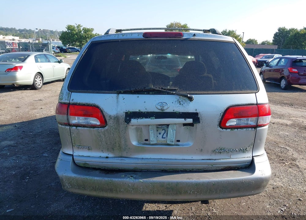 2001 TOYOTA SIENNA LE/XLE VIN: 4T3ZF13C81U322318