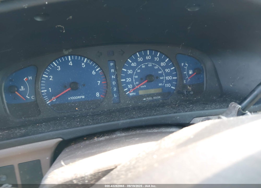 2001 TOYOTA SIENNA LE/XLE VIN: 4T3ZF13C81U322318