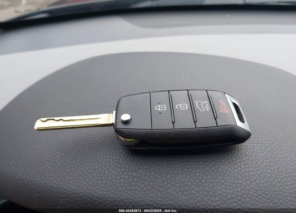 2015 KIA SOUL VIN: KNDJN2A28F7197176