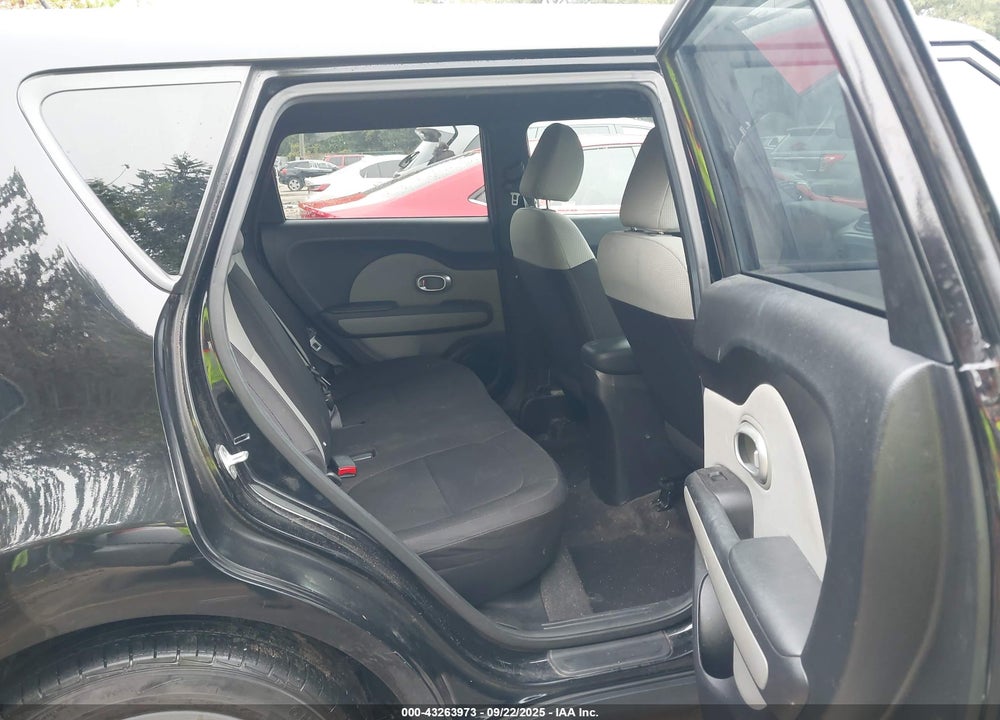 2015 KIA SOUL VIN: KNDJN2A28F7197176