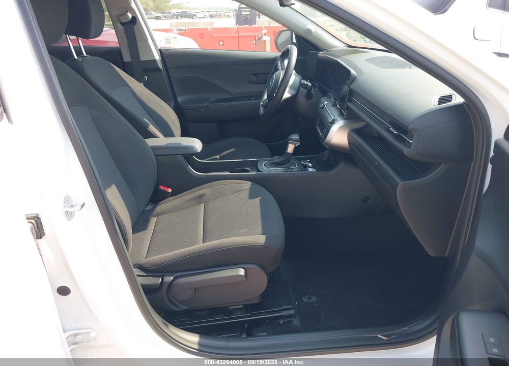 2025 HYUNDAI KONA SEL VIN: KM8HB3AB4SU273111