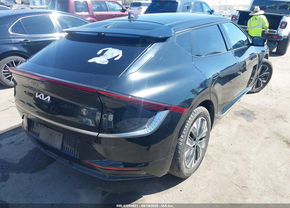 2022 KIA EV6 VIN: KNDC34LA1N5058290