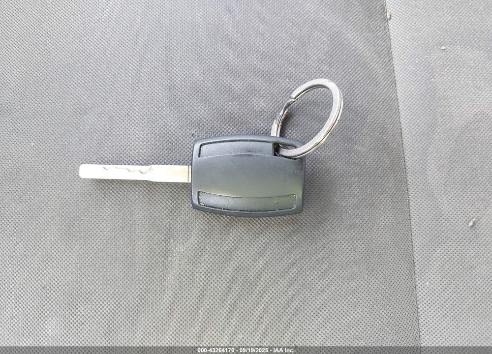 2013 FORD ESCAPE VIN: 1FMCU9GX2DUD69395