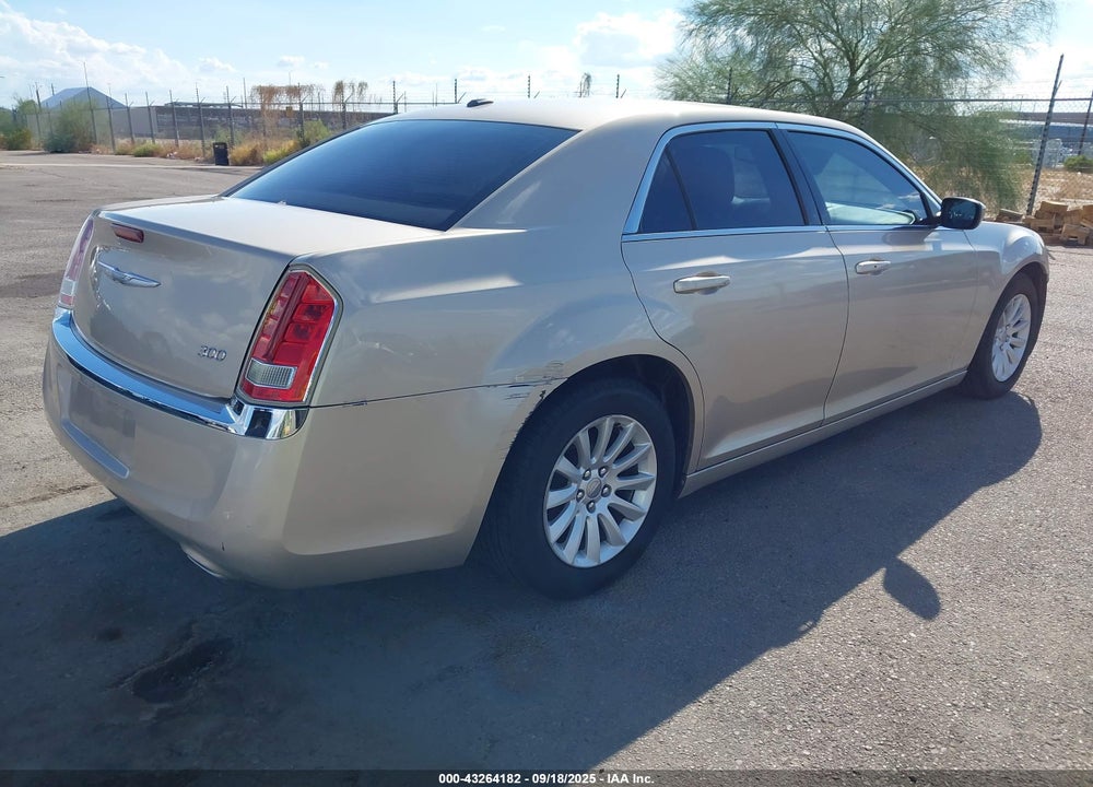 2012 CHRYSLER 300 VIN: 2C3CCAAG1CH312368