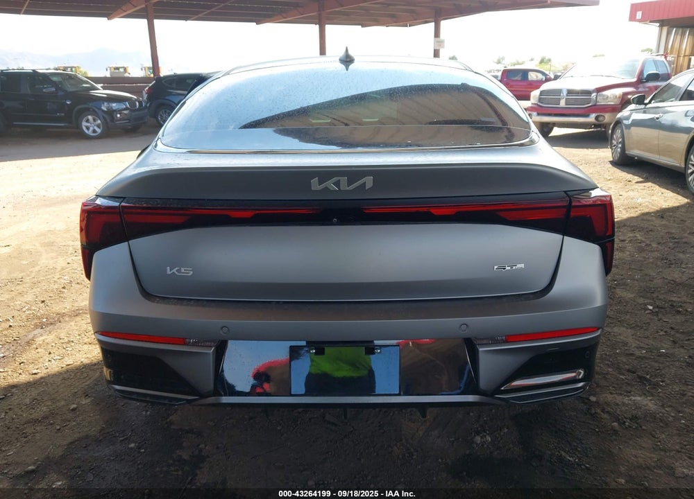 2025 KIA K5 VIN: KNAG64J7XS5300700