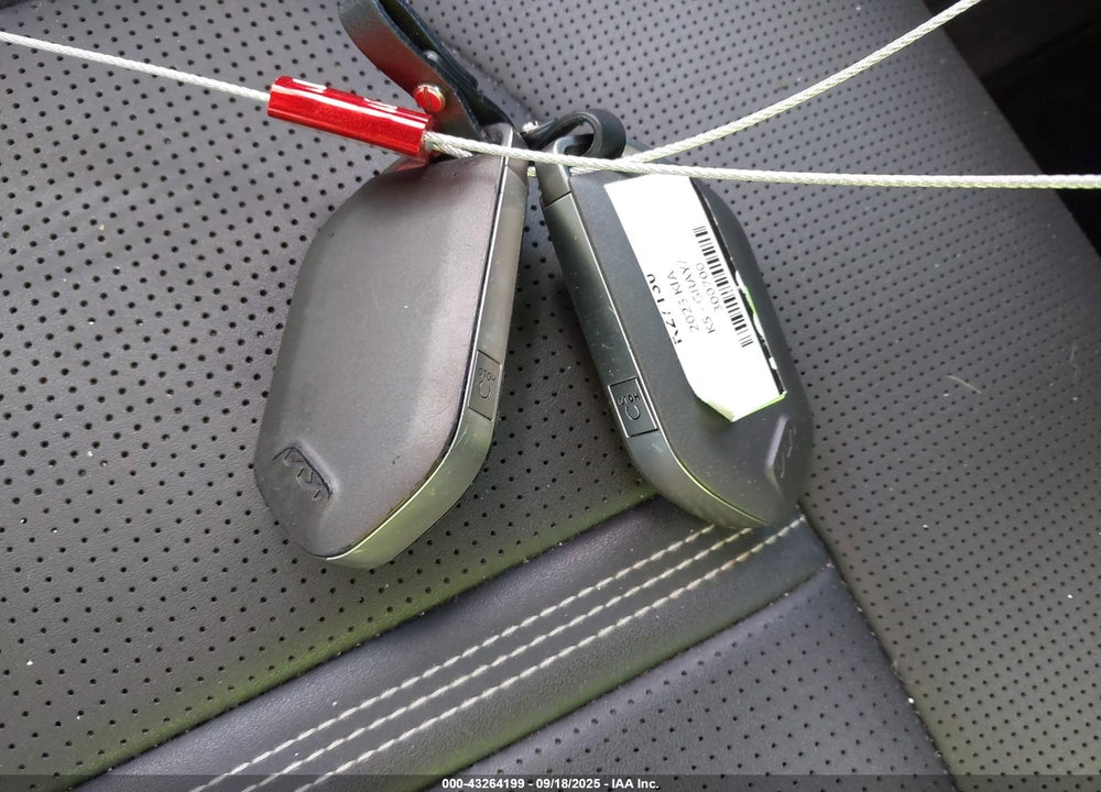 2025 KIA K5 VIN: KNAG64J7XS5300700