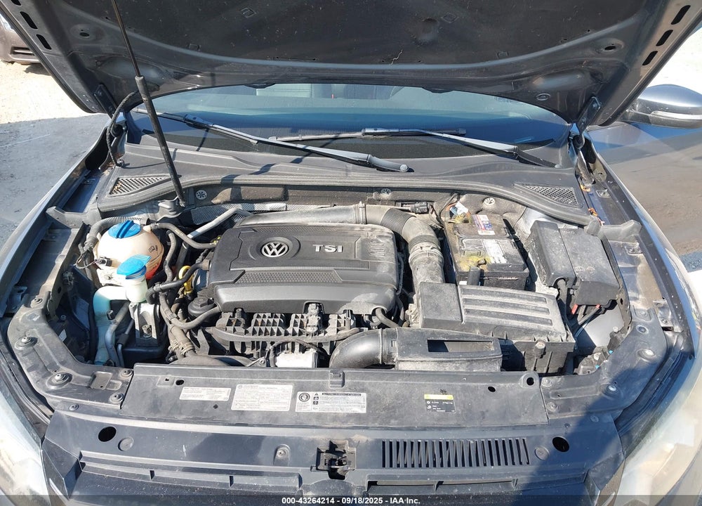 2015 VOLKSWAGEN PASSAT VIN: 1VWAS7A32FC060446