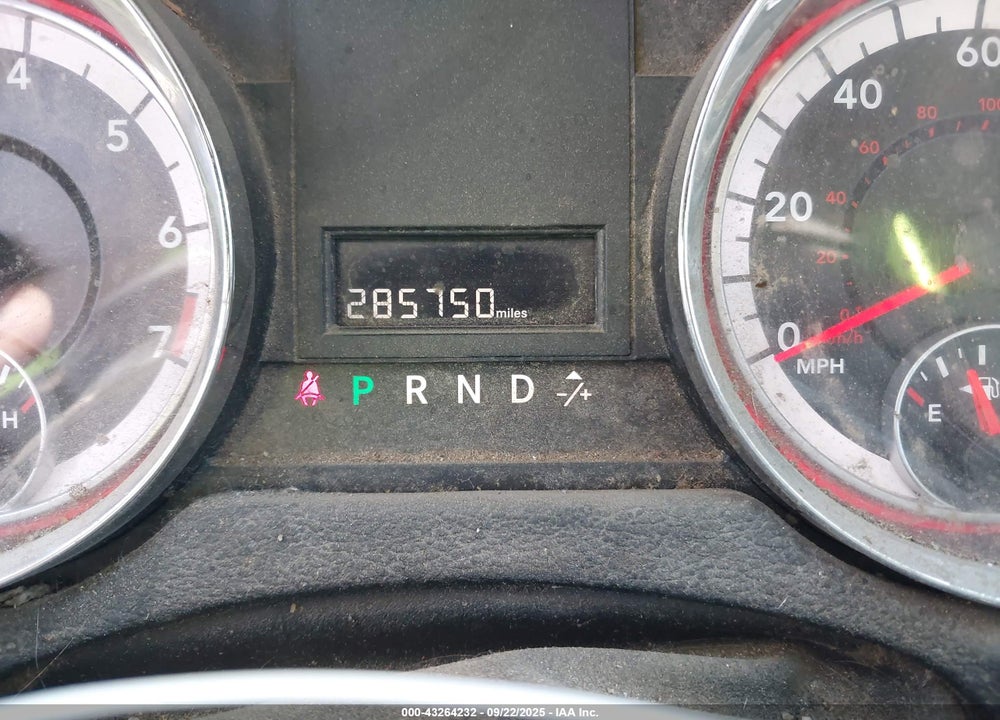 2014 DODGE GRAND CARAVAN VIN: 2C4RDGBG0ER331995
