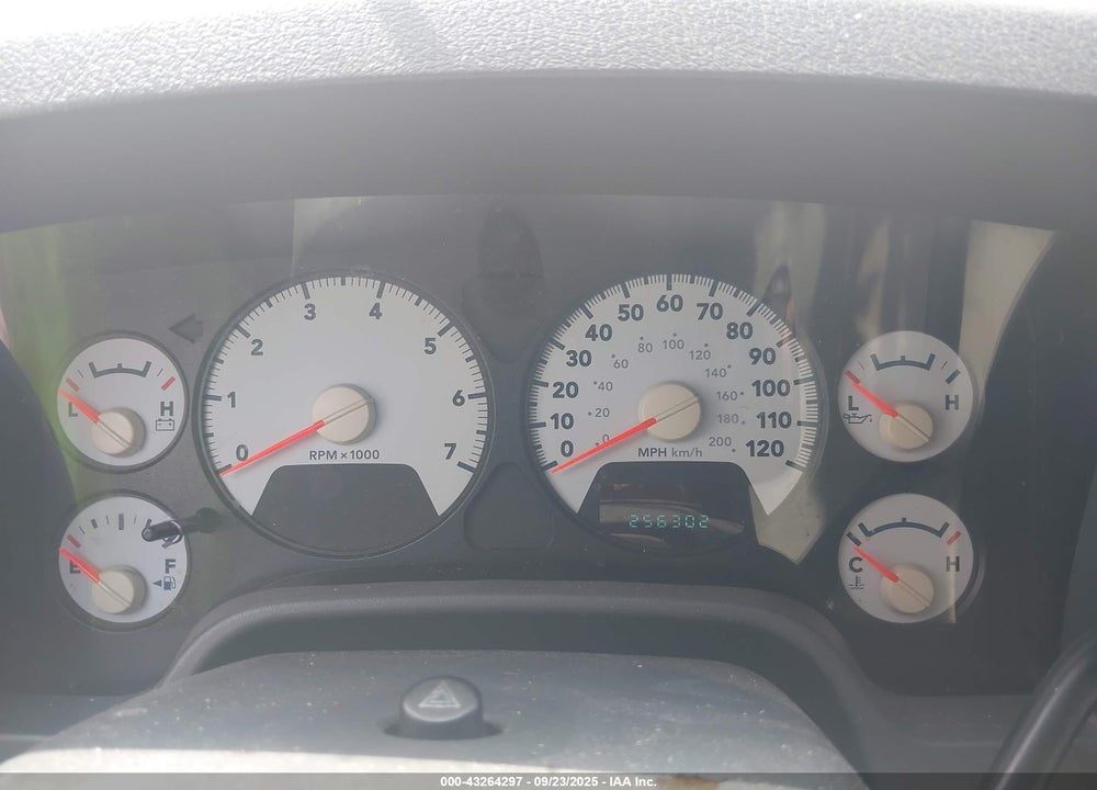 2008 DODGE RAM 1500 SLT VIN: 1D7HU18228S561325