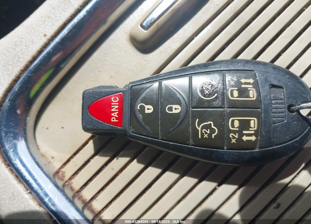 2019 DODGE GRAND CARAVAN VIN: 2C4RDGCG6KR557677