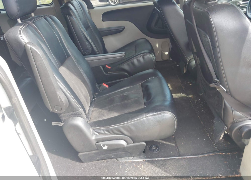 2019 DODGE GRAND CARAVAN VIN: 2C4RDGCG6KR557677
