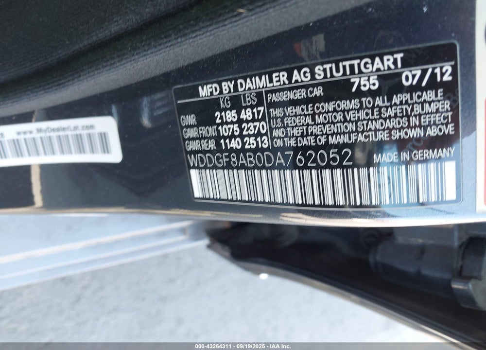 2013 MERCEDES-BENZ C 300 SPORT 4MATIC VIN: WDDGF8AB0DA762052