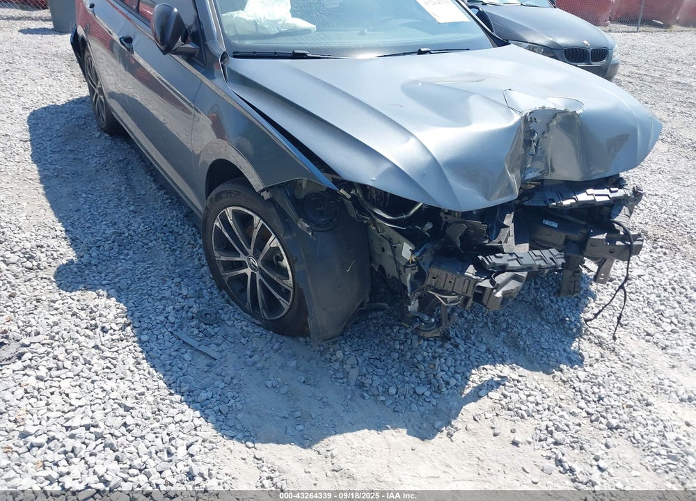 2025 VOLKSWAGEN JETTA VIN: 3VWBX7BU8SM051935