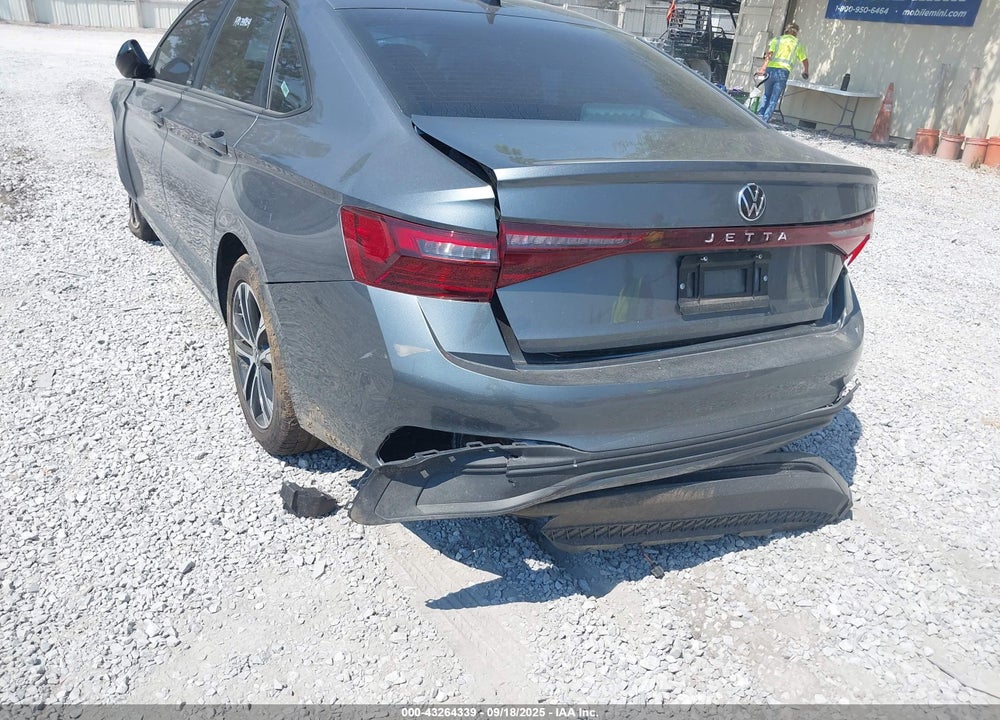 2025 VOLKSWAGEN JETTA VIN: 3VWBX7BU8SM051935
