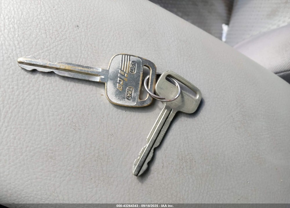 2007 TOYOTA RAV4 VIN: JTMZD33V876025983