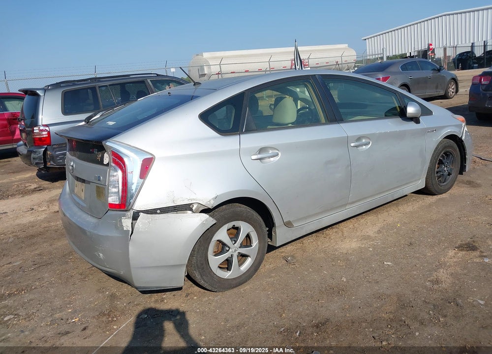 2013 TOYOTA PRIUS VIN: JTDKN3DU2D5694773