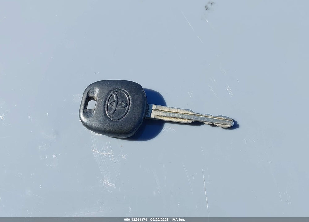 2006 TOYOTA MATRIX VIN: 2T1LR32E96C552835