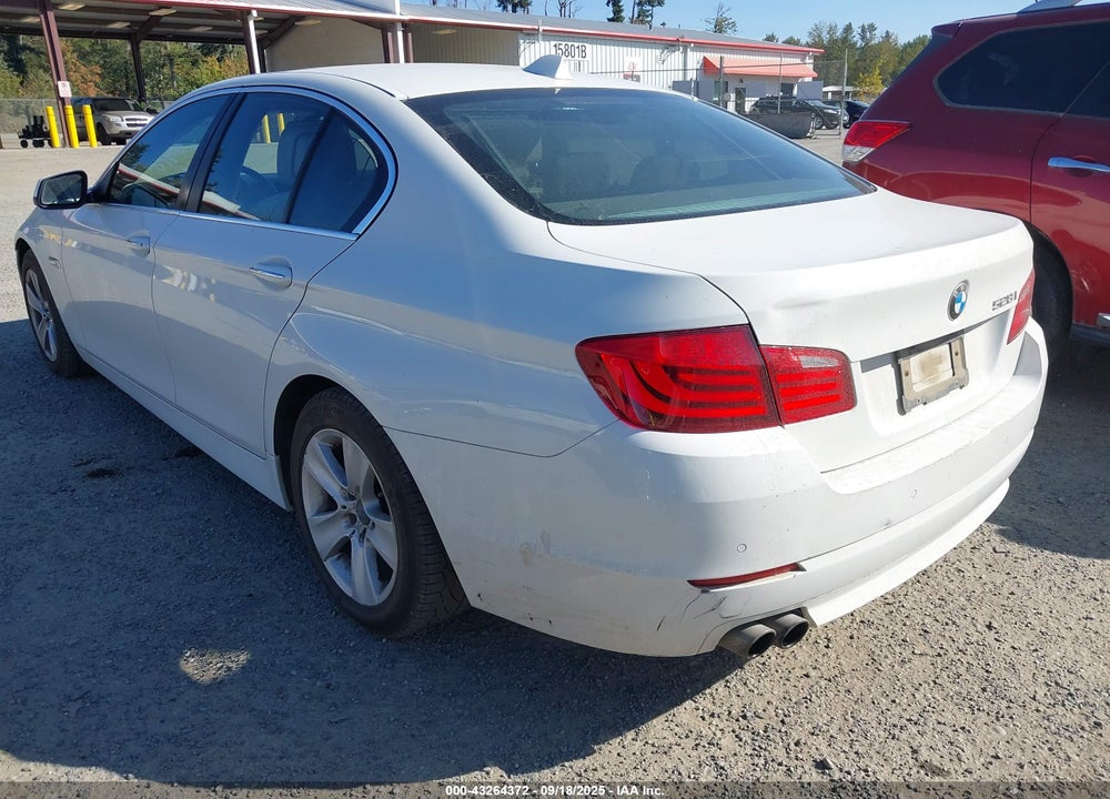 2011 BMW 528I VIN: WBAFR1C57BDS36067