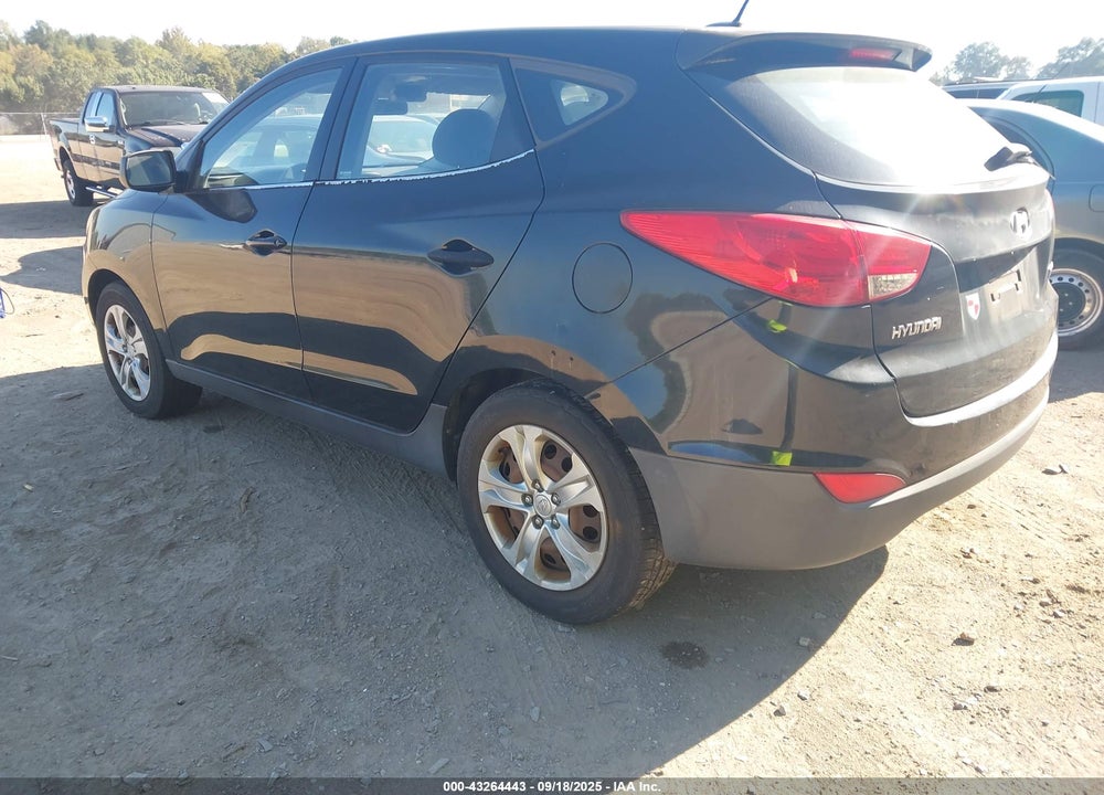 2010 HYUNDAI TUCSON GLS VIN: KM8JT3AC5AU041042