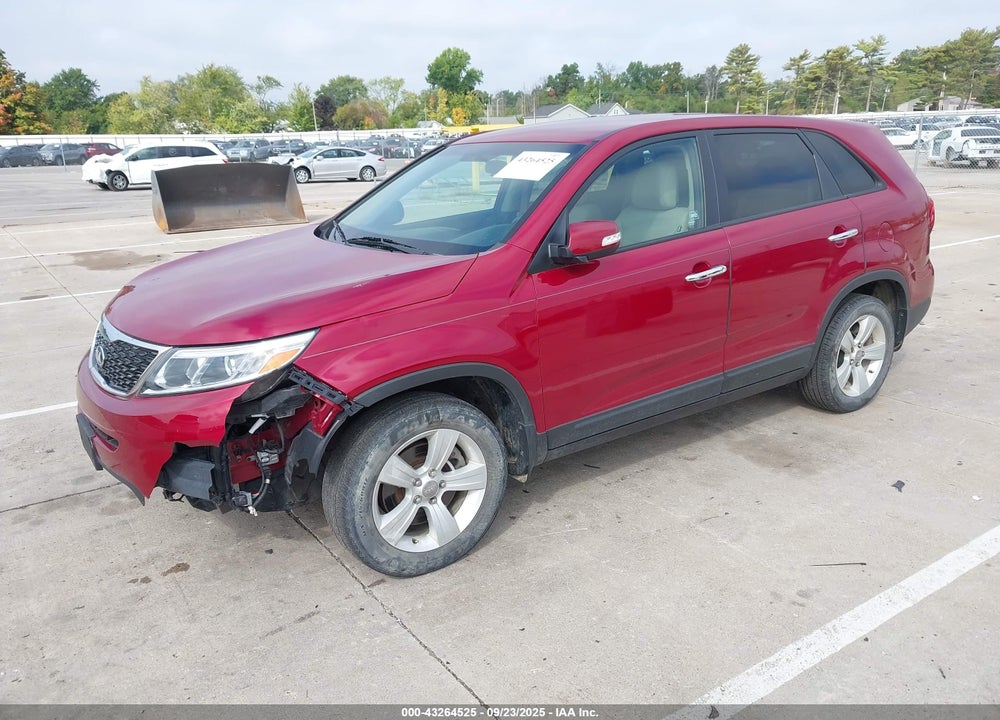2014 KIA SORENTO LX VIN: 5XYKT4A6XEG428265