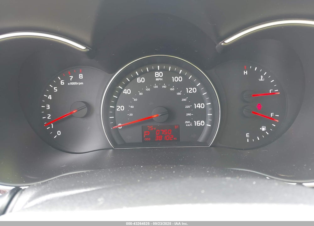 2014 KIA SORENTO LX VIN: 5XYKT4A6XEG428265