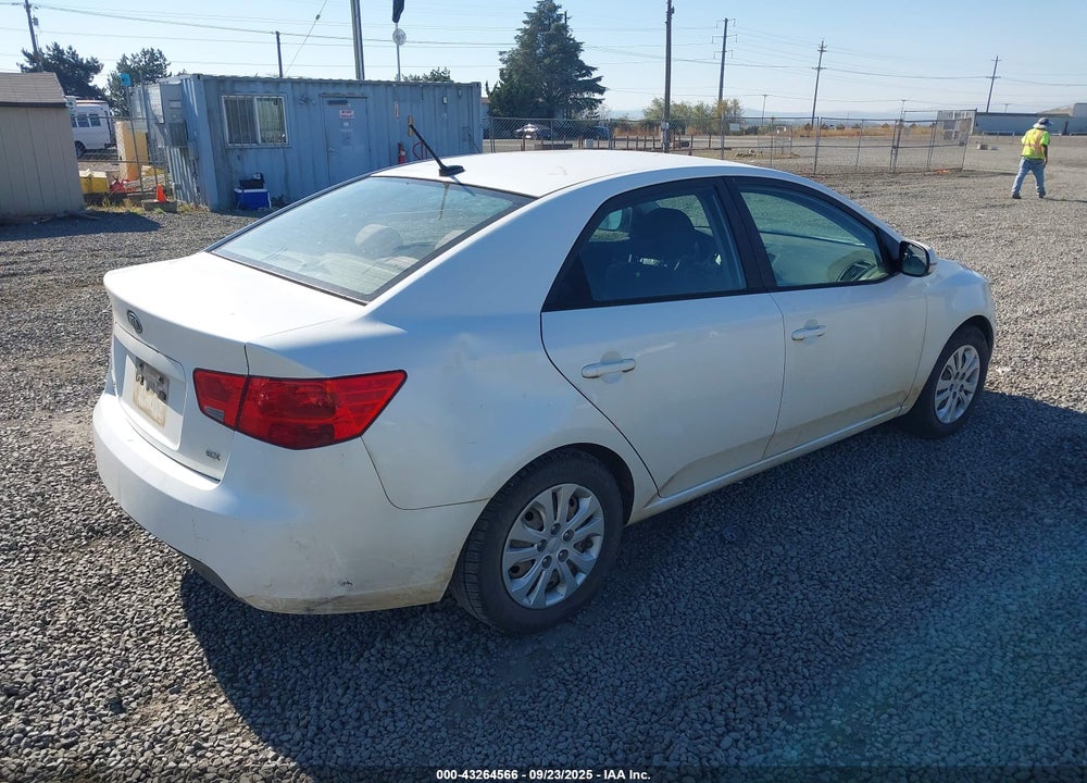 2012 KIA FORTE VIN: KNAFU4A2XC5633650