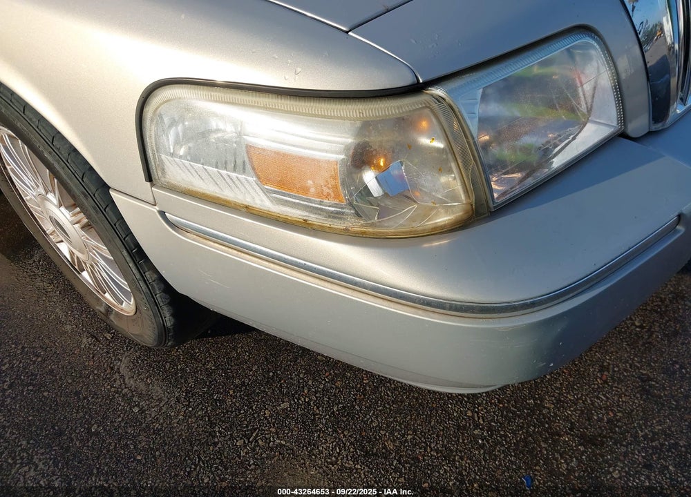 2009 MERCURY GRAND MARQUIS VIN: 2MEHM75V99X610383