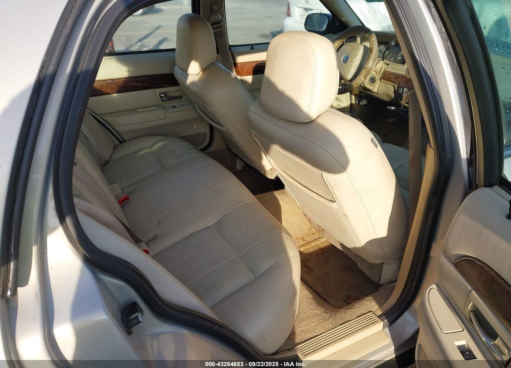 2009 MERCURY GRAND MARQUIS VIN: 2MEHM75V99X610383