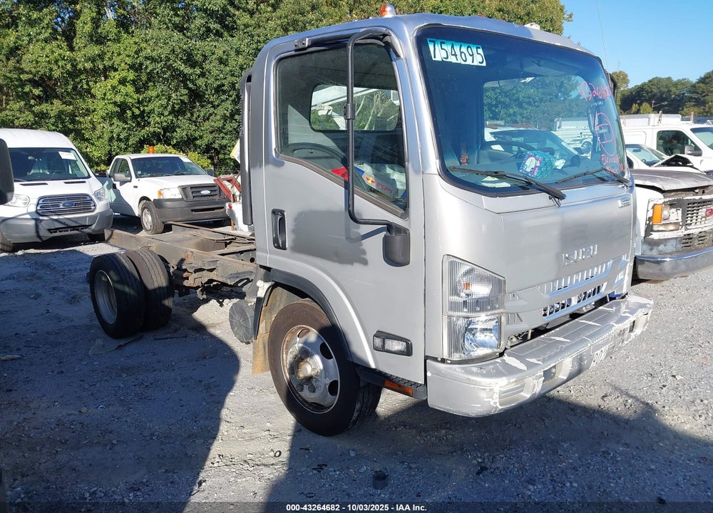 2017 ISUZU NRR DSL REG AT VIN: JALE5W166H7300835