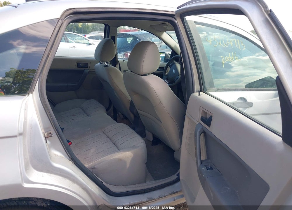 2009 FORD FOCUS SE VIN: 1FAHP35N39W142556