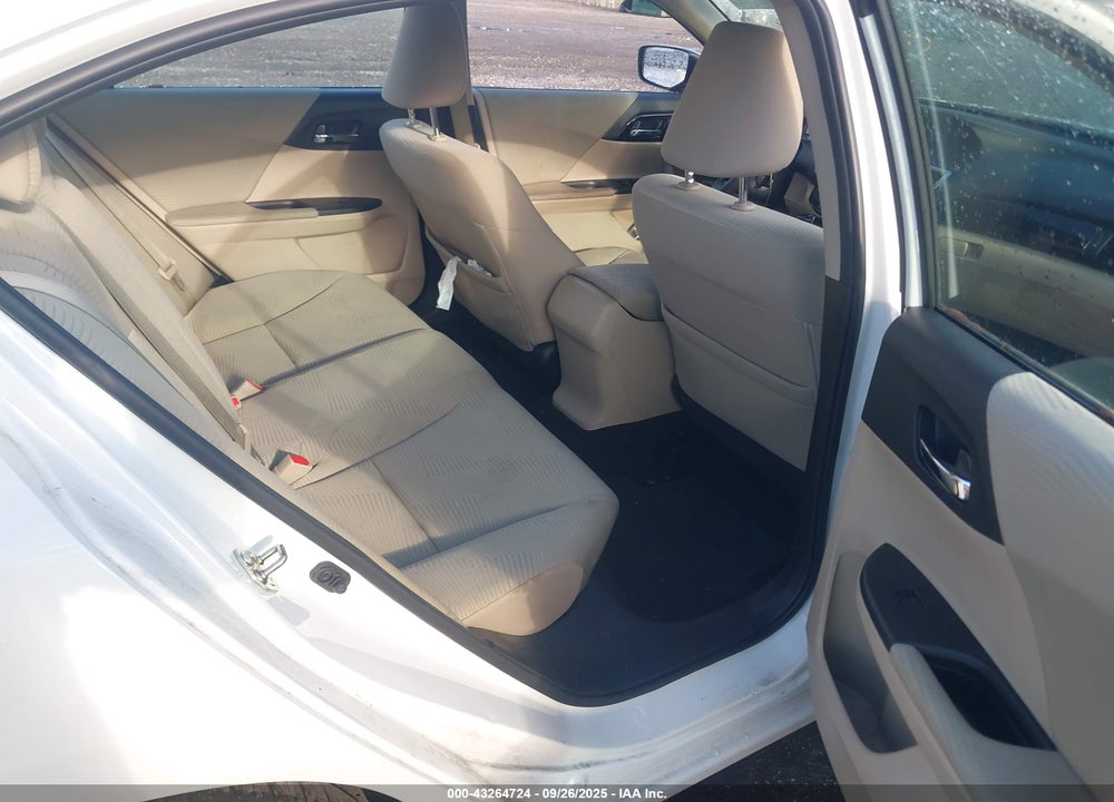 2016 HONDA ACCORD VIN: 1HGCR2F38GA225000