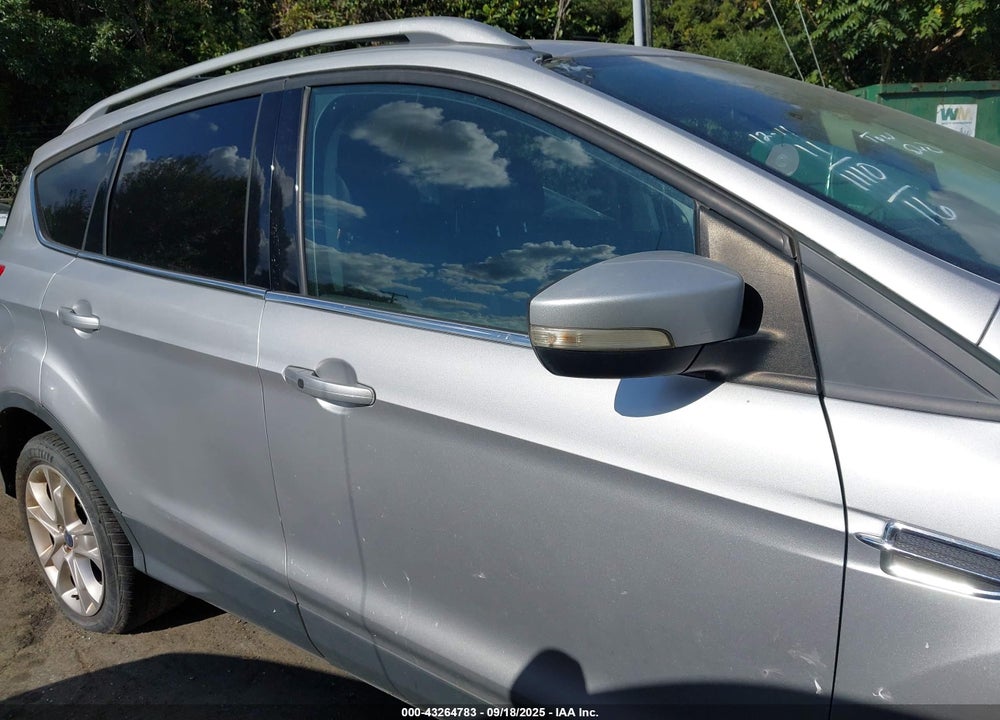 2016 FORD ESCAPE TITANIUM VIN: 1FMCU9JX2GUB44469