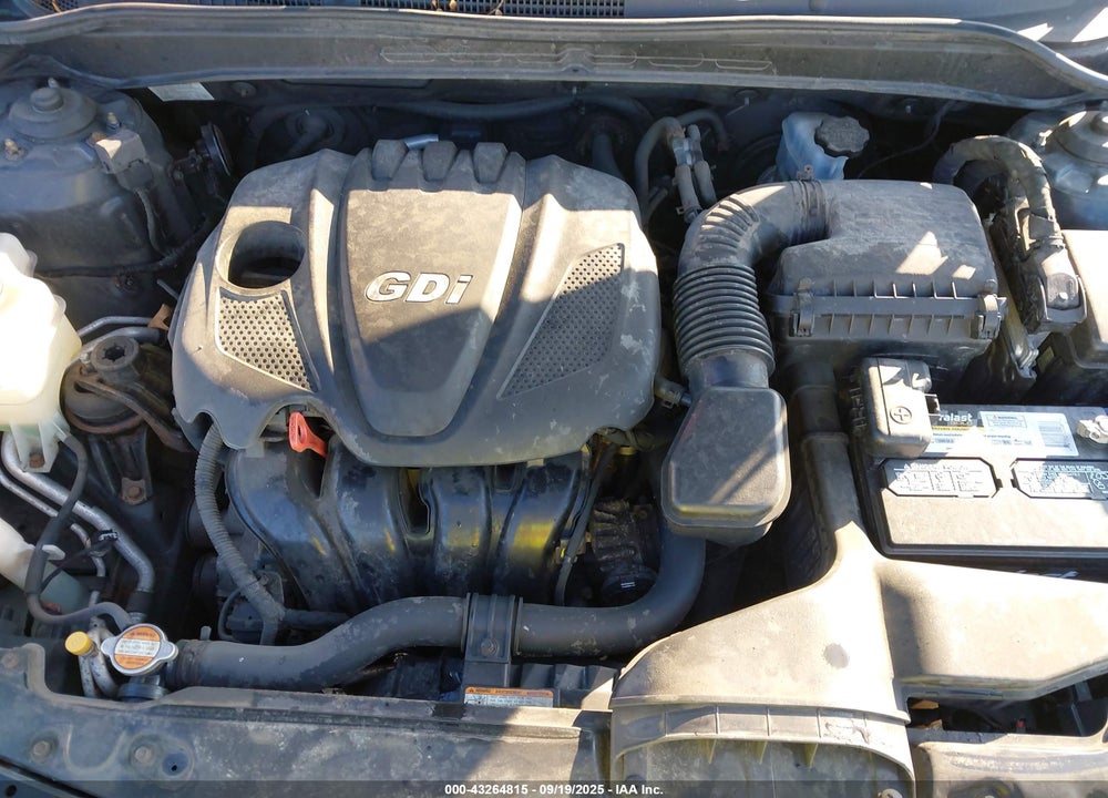 2011 HYUNDAI SONATA VIN: 5NPEC4AC3BH143088