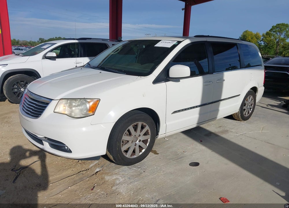 2013 CHRYSLER TOWN & COUNTRY VIN: 2C4RC1BG0DR696787