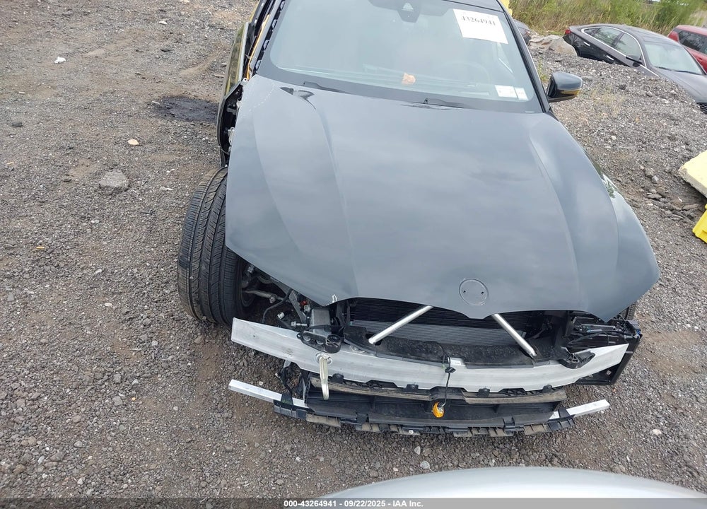 2025 BMW 3 SERIES VIN: 3MW89CW05S8F17124