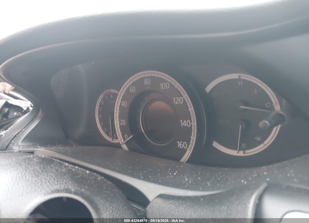 2013 HONDA ACCORD VIN: 1HGCR2F84DA081405