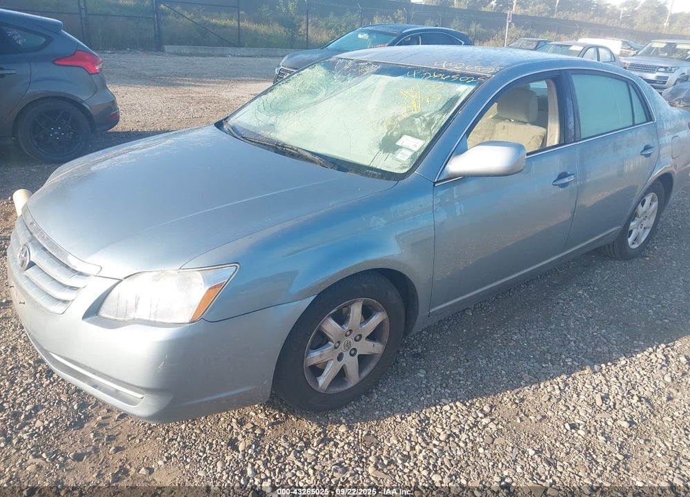 2005 TOYOTA AVALON XL VIN: 4T1BK36B55U017840